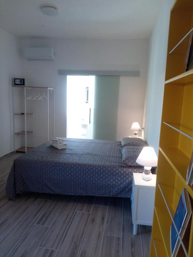 Flamingo Guest House- Rooms オルビア エクステリア 写真