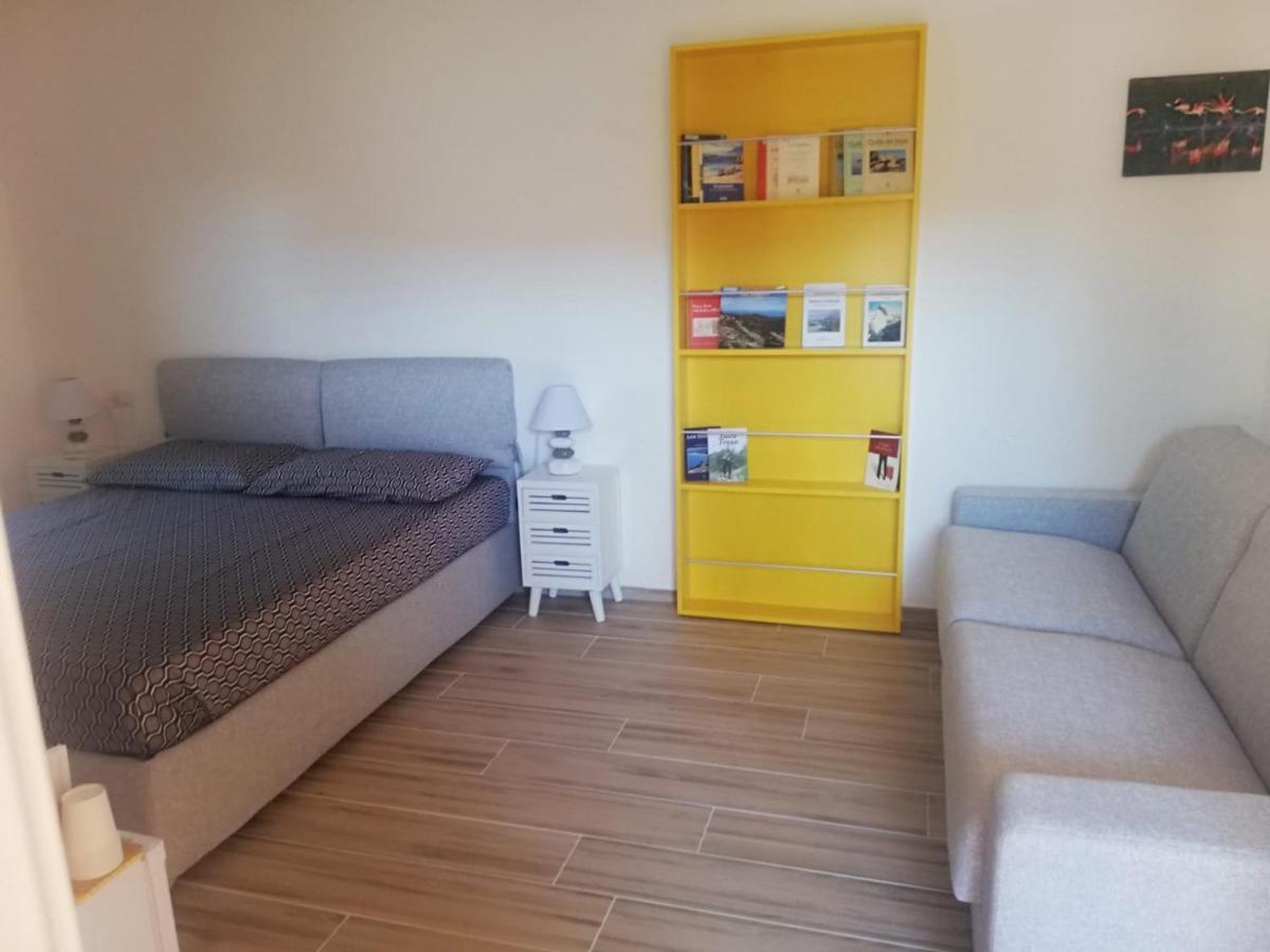 Flamingo Guest House- Rooms オルビア エクステリア 写真